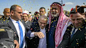 Lebanon PM pledges reconstruction on visit to ruined border towns