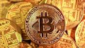 Bitcoin rallies, tops $70,000 as risk assets stabilize